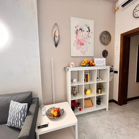 Lapo Apartament Mediolan